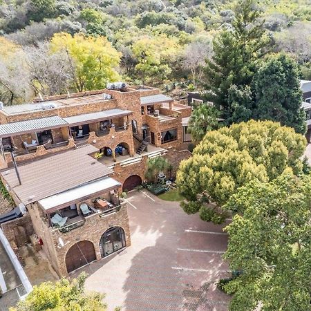 Belle Vue Guesthouse Hartbeespoort Bagian luar foto