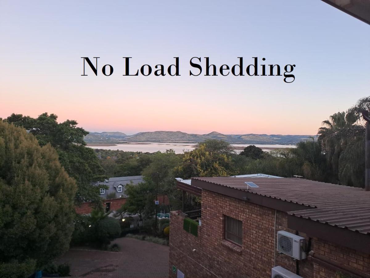 Belle Vue Guesthouse Hartbeespoort Bagian luar foto