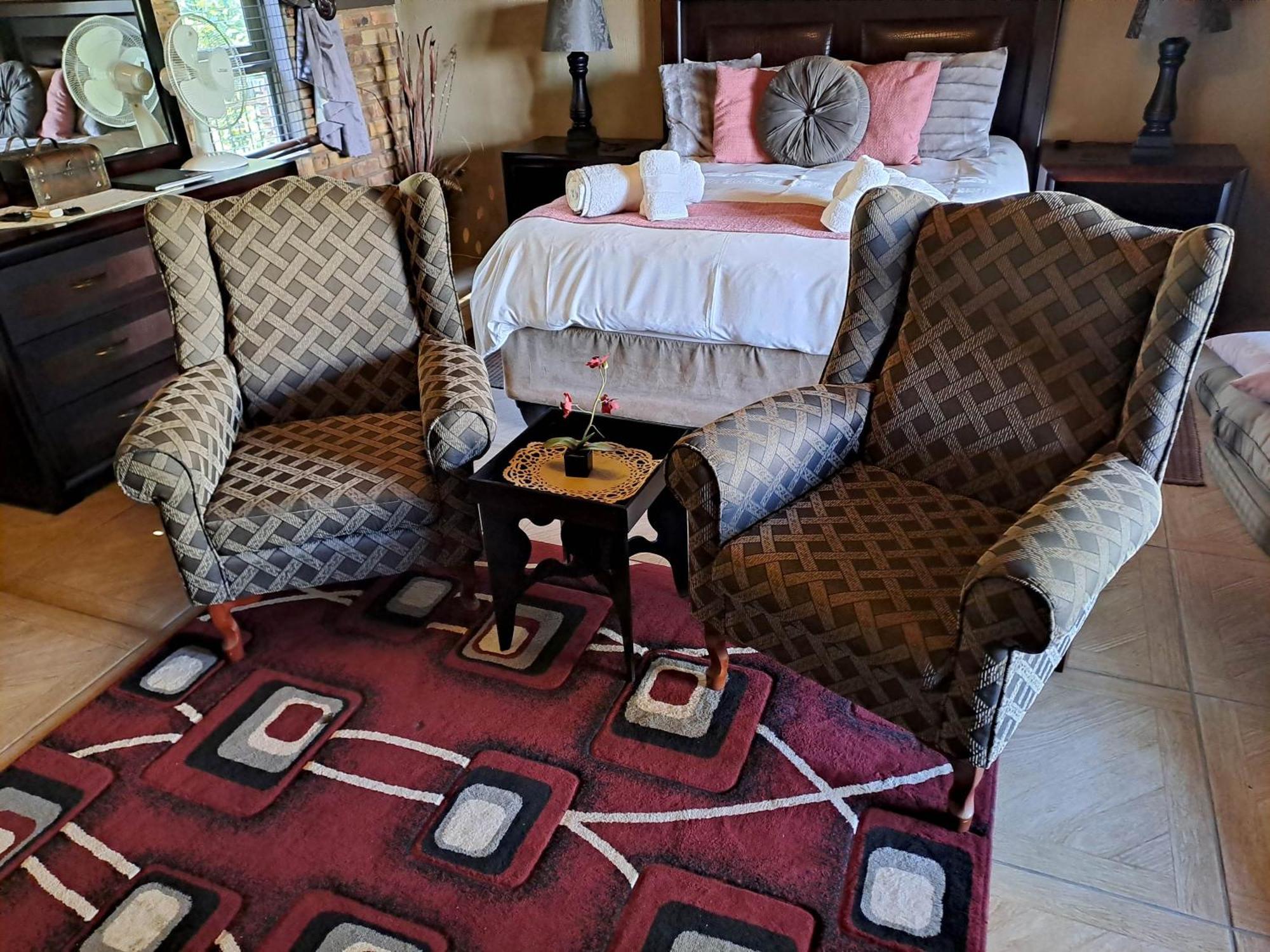 Belle Vue Guesthouse Hartbeespoort Bagian luar foto