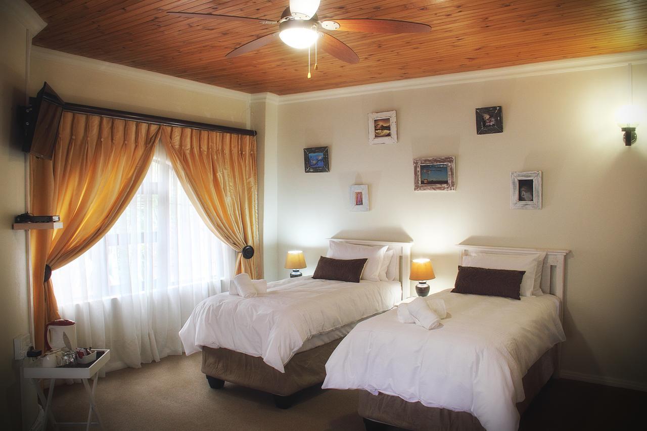 Belle Vue Guesthouse Hartbeespoort Bagian luar foto