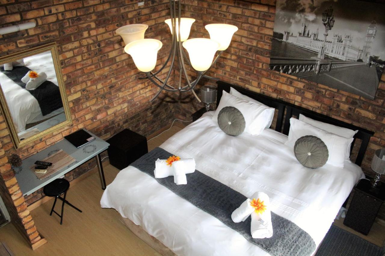 Belle Vue Guesthouse Hartbeespoort Bagian luar foto