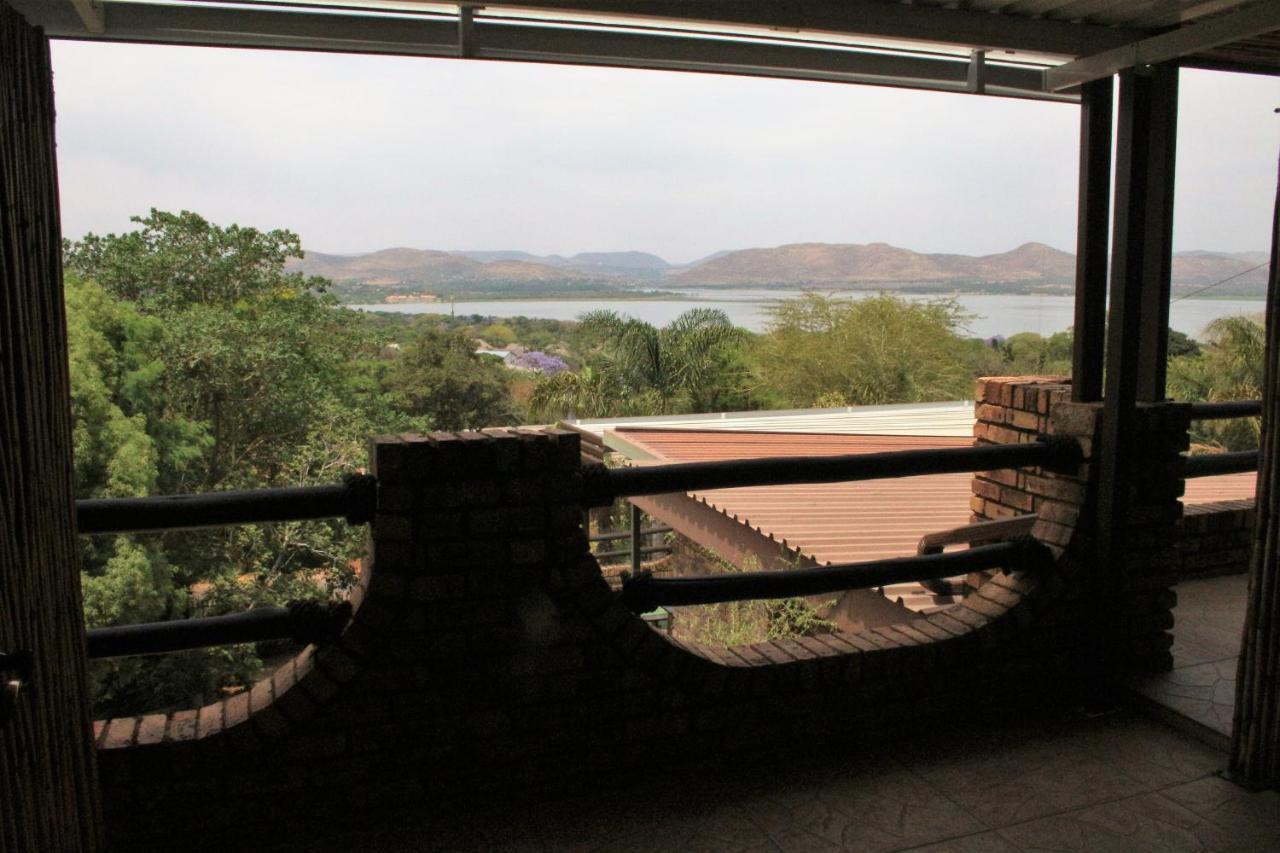 Belle Vue Guesthouse Hartbeespoort Bagian luar foto