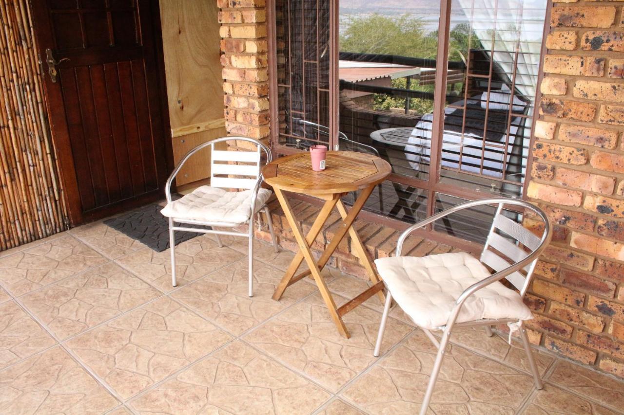 Belle Vue Guesthouse Hartbeespoort Bagian luar foto