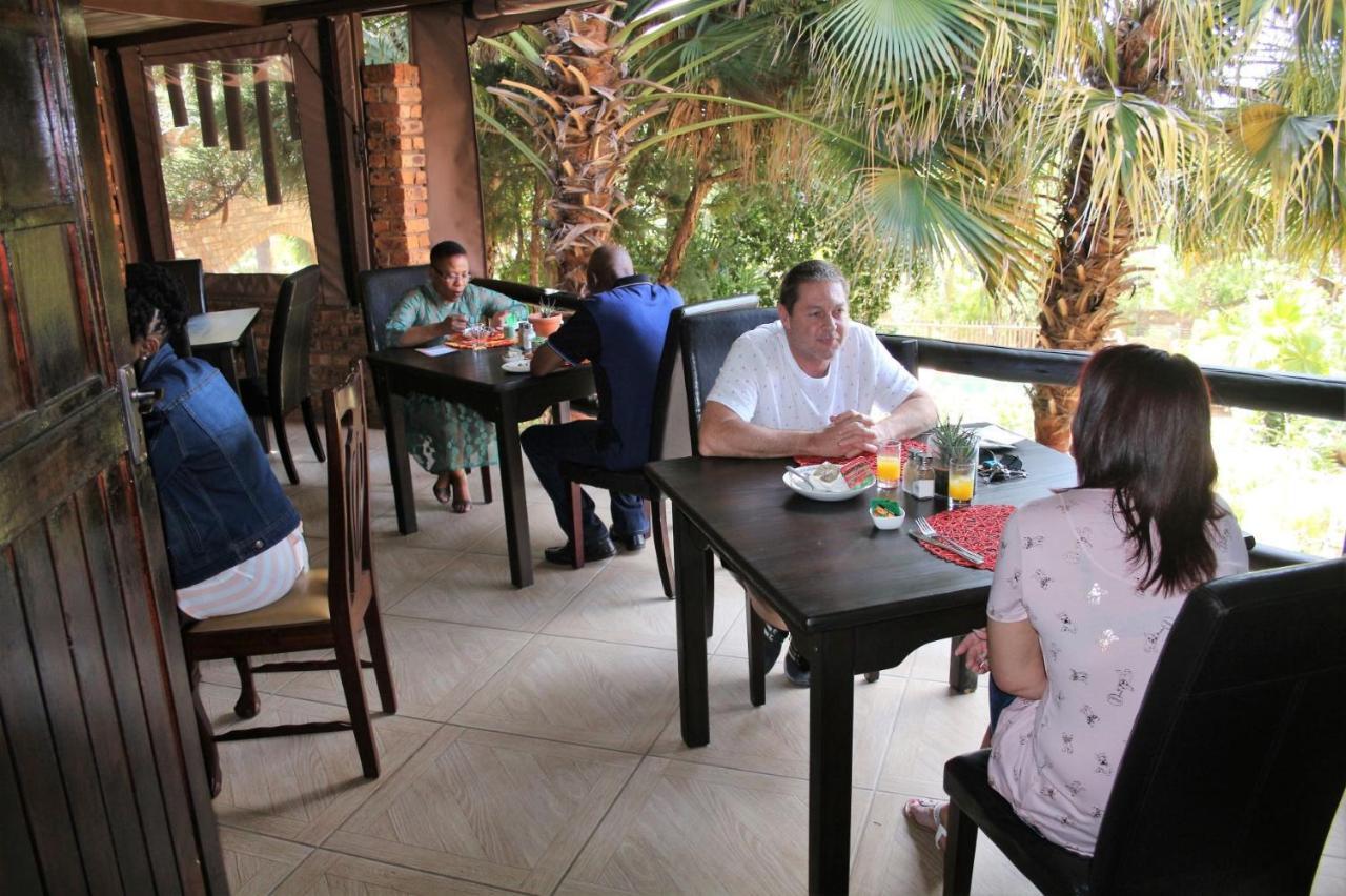 Belle Vue Guesthouse Hartbeespoort Bagian luar foto