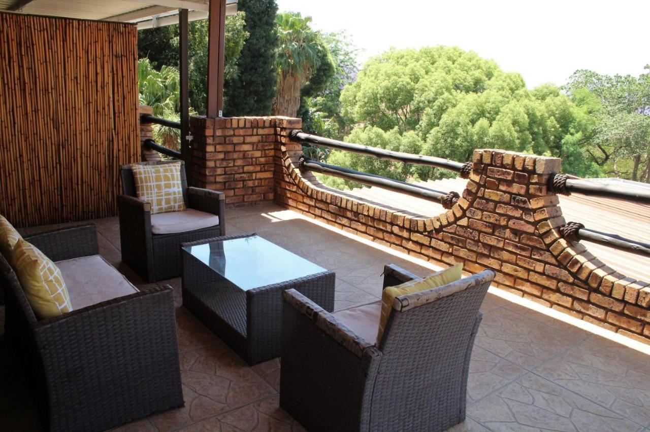 Belle Vue Guesthouse Hartbeespoort Bagian luar foto