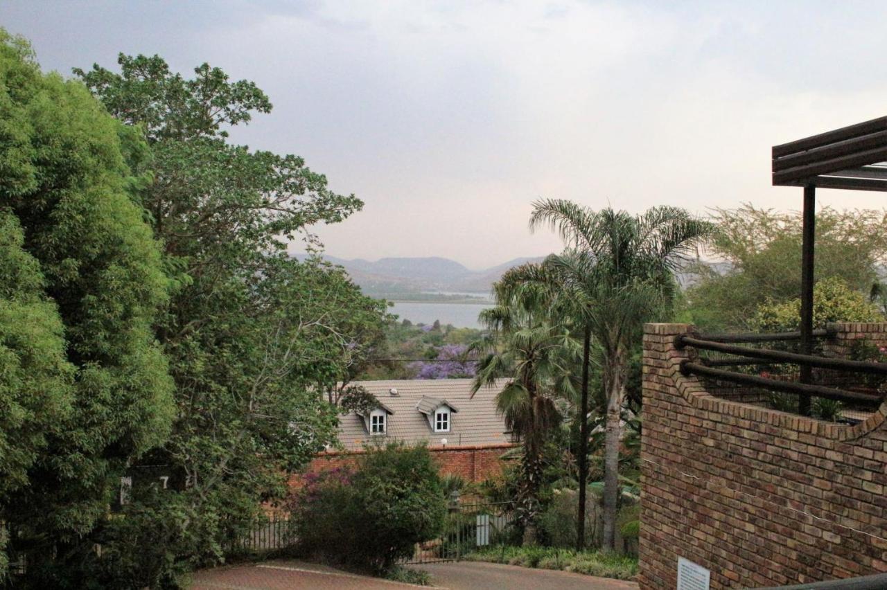 Belle Vue Guesthouse Hartbeespoort Bagian luar foto